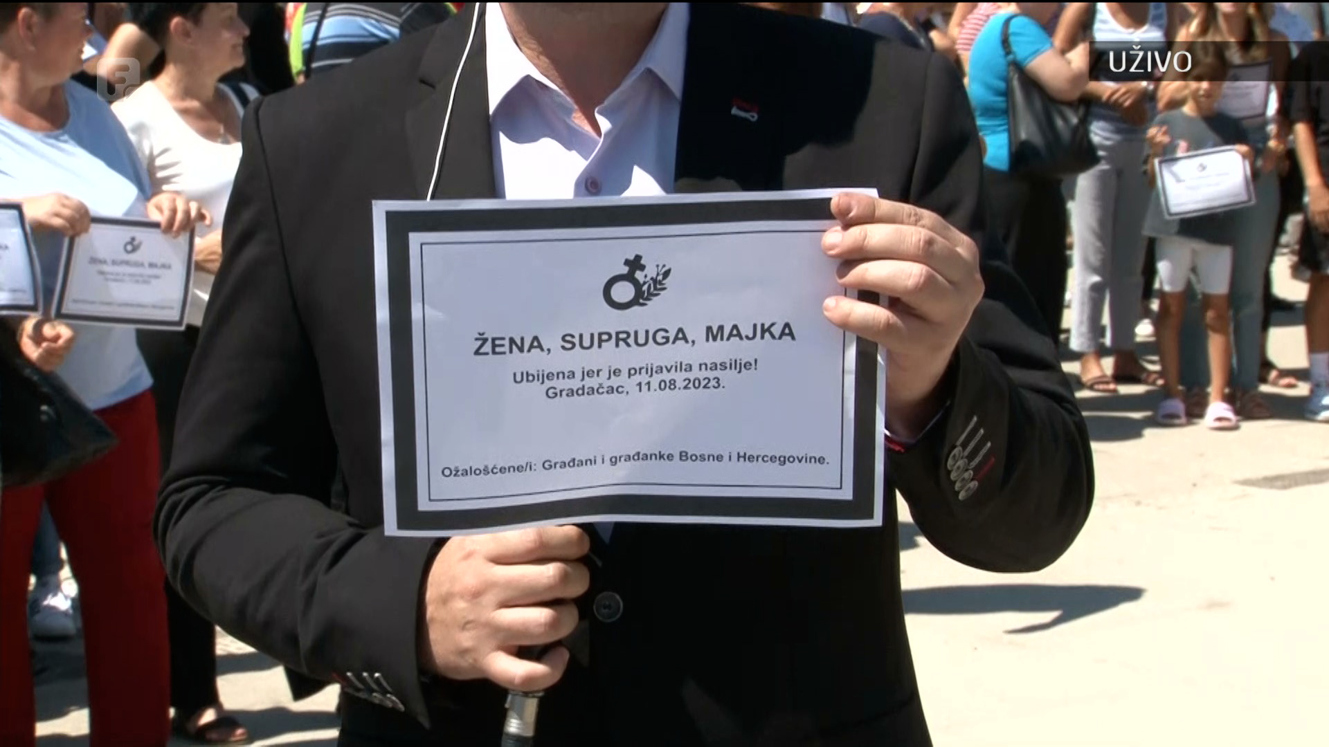 Spontano okupljanje građana u Gradačcu